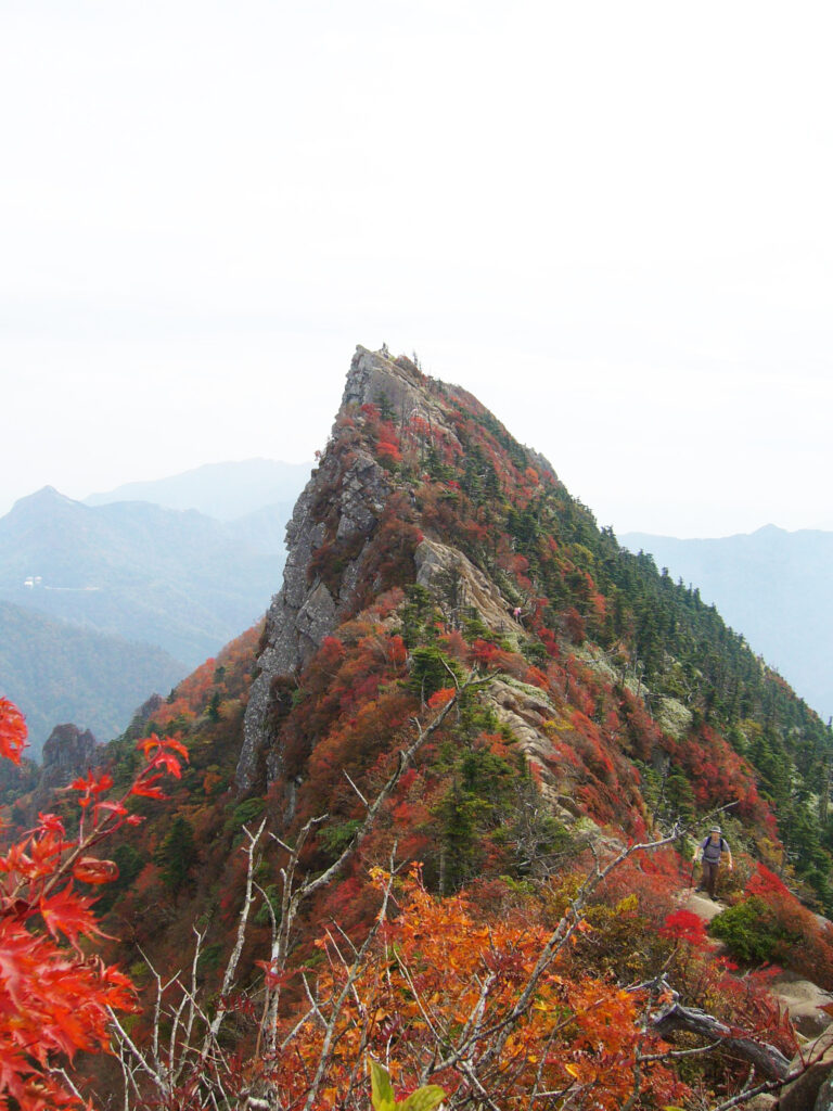 【編集部だより】秋の石鎚登山と注意喚起