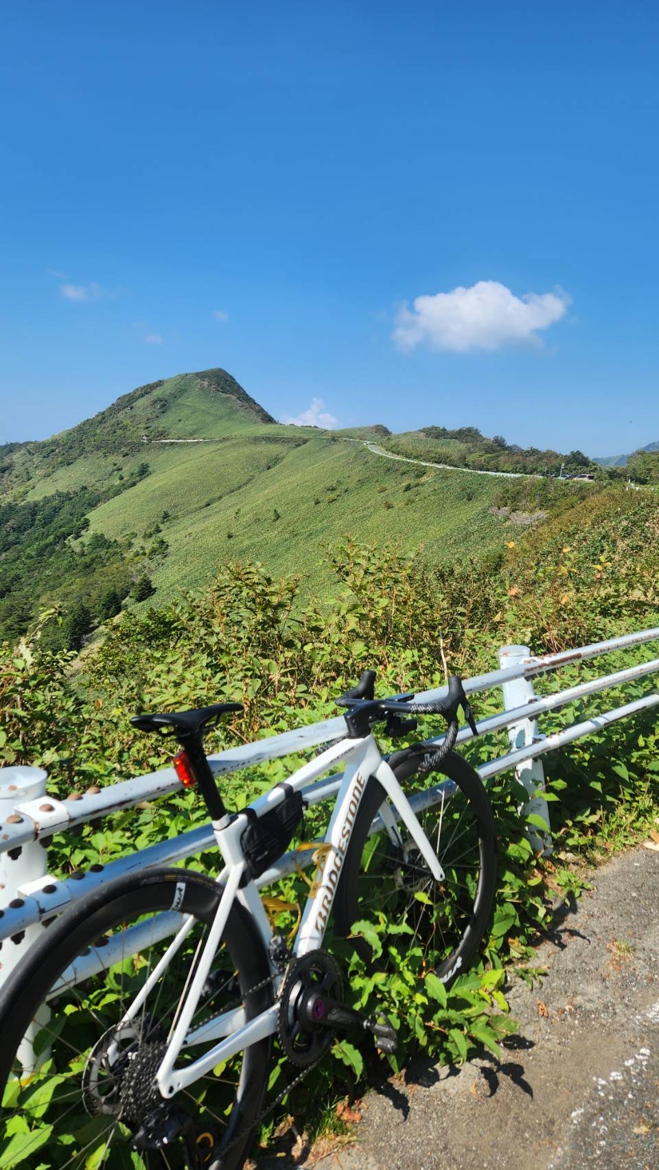 編集部だより】天空ライドに出かけよう！ | 石鎚山・石鎚山系