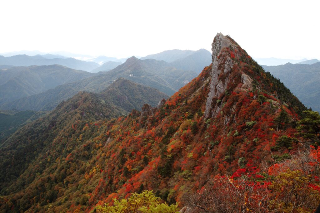 【編集部だより】秋の登山における注意喚起